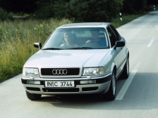 Перетяжка потолка в Audi 80 (карпет) - фото - 1